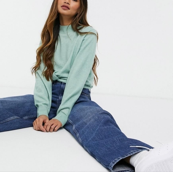 & Other Stories Mock Neck Twist Detail Knit Sweater Cropped Size M - Picture 3 of 16